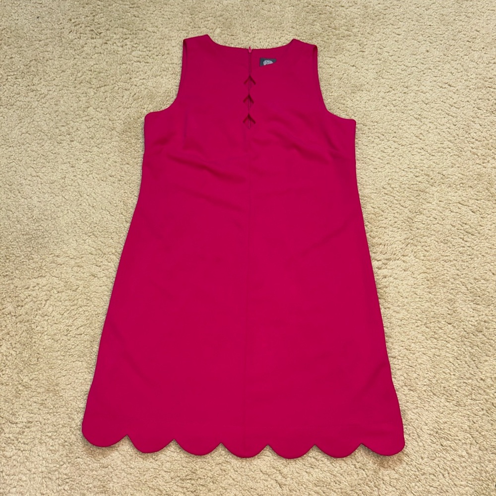 💕💖Vince Camuto Scalloped Hem Dress💖💕 - Picture 9 of 11